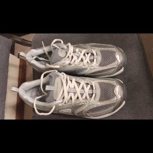 Skechers shape up size 8